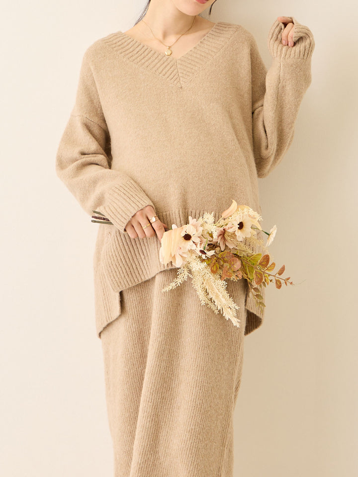 Vネックゆるニットトップス Beige