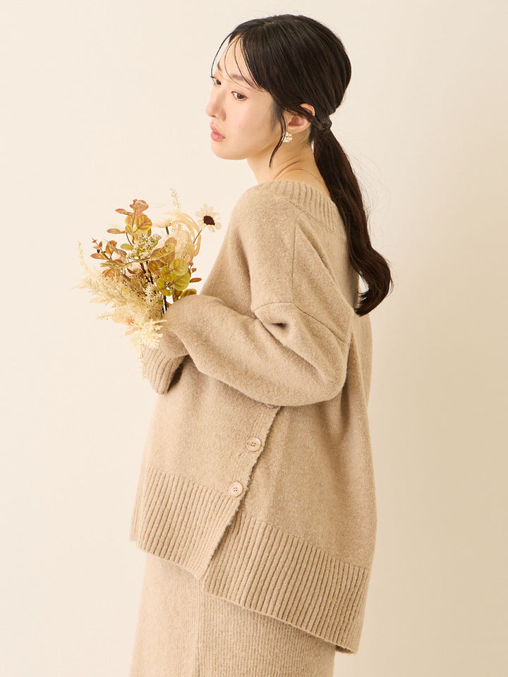Vネックゆるニットトップス Beige