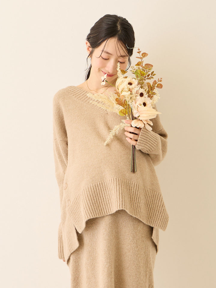 Vネックゆるニットトップス Beige