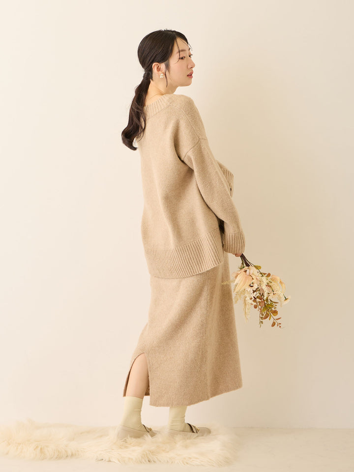 Vネックゆるニットトップス Beige