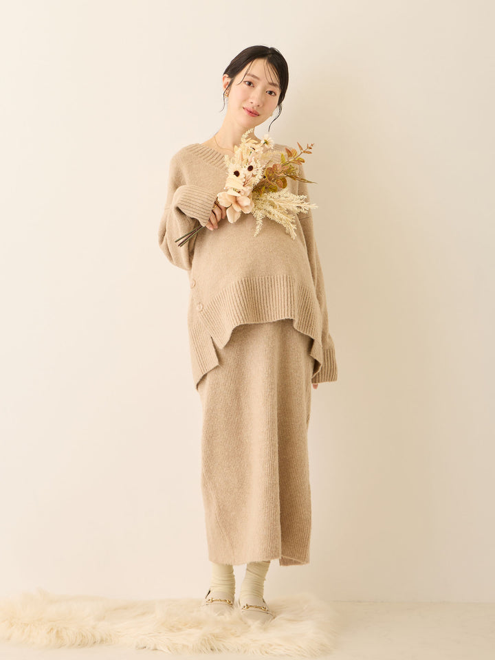 Vネックゆるニットトップス Beige