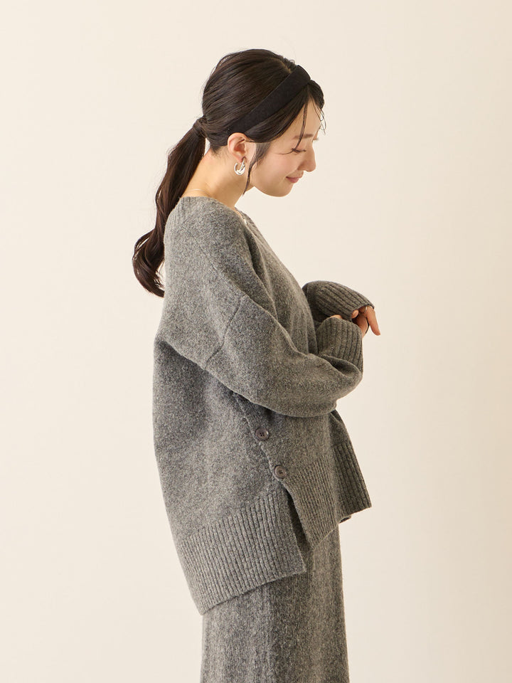 Vネックゆるニットトップス Gray