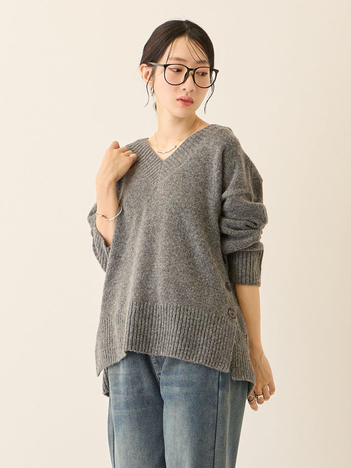 Vネックゆるニットトップス Gray