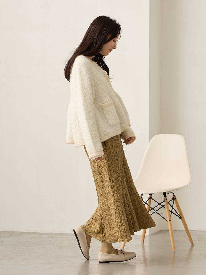 米色针织夹克