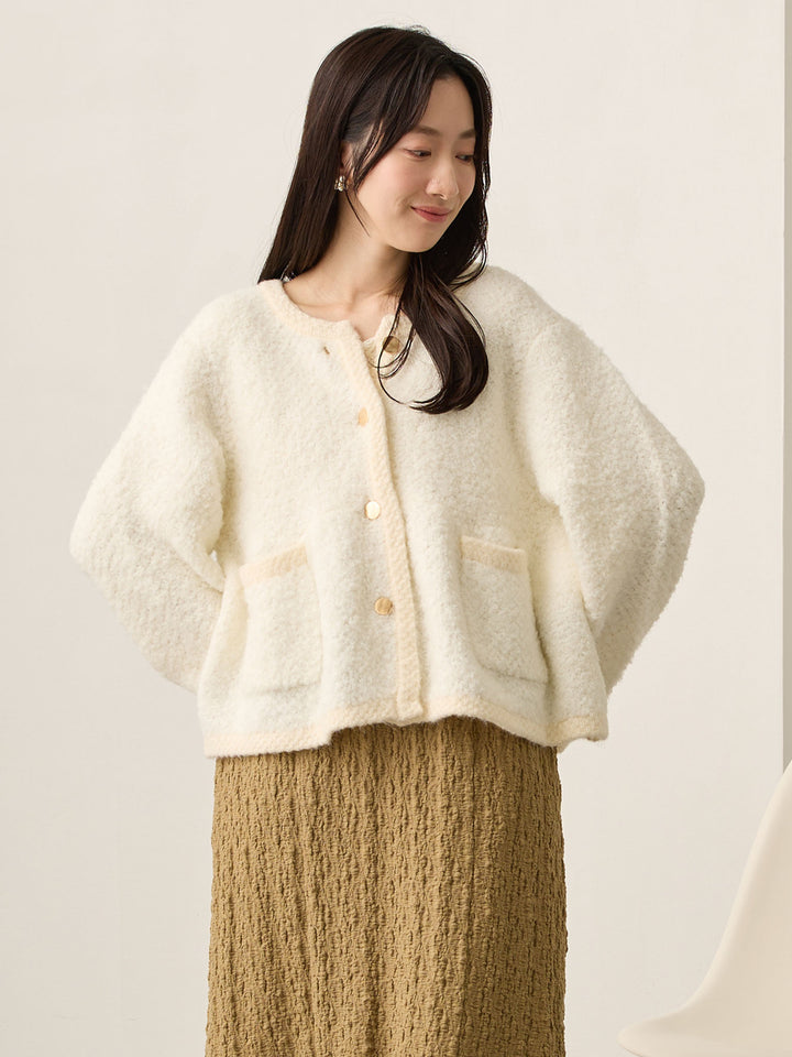 米色针织夹克