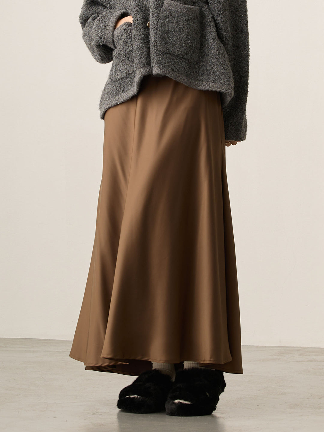 略带人鱼纹缎面裙 棕色