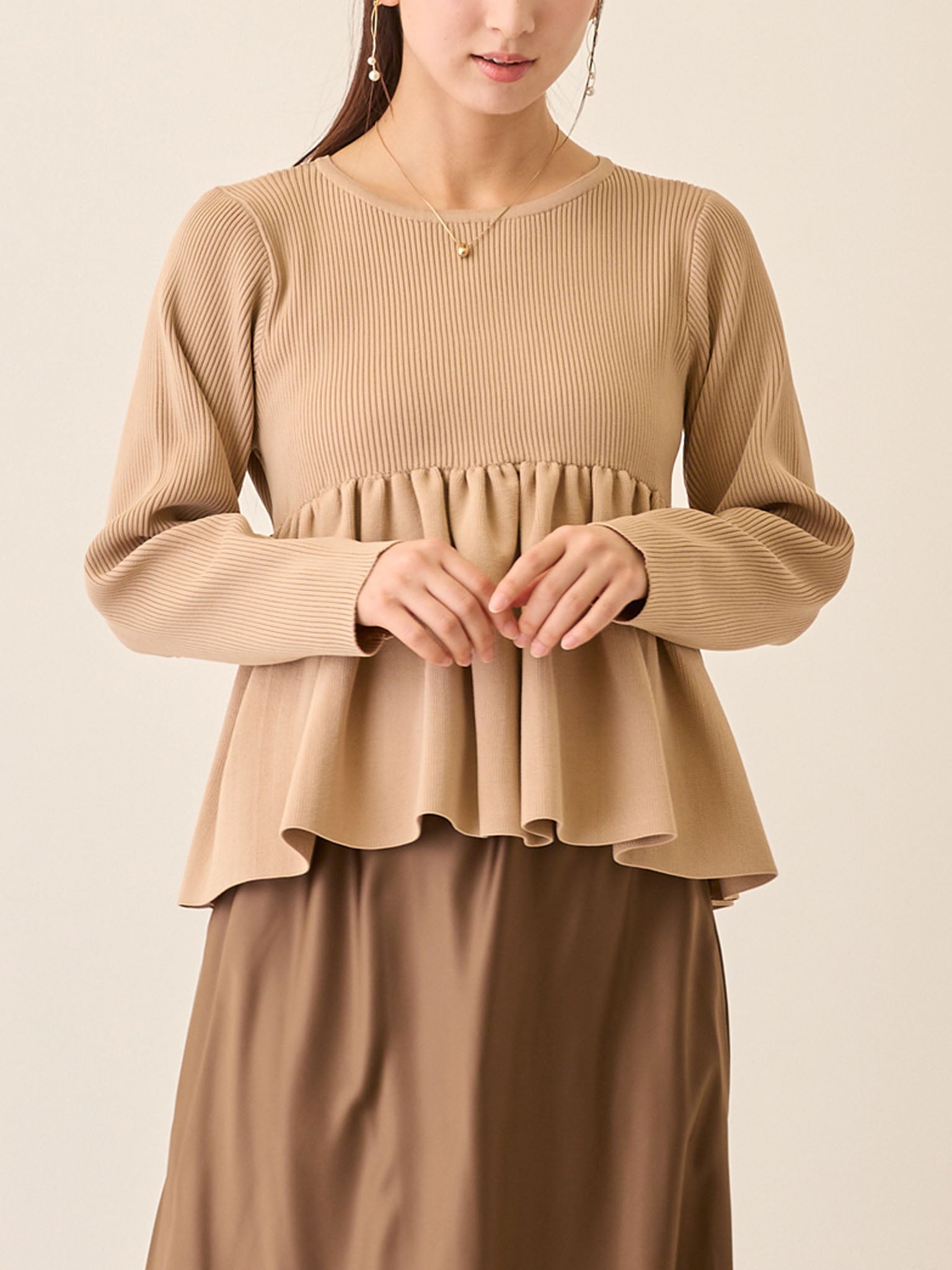 ペプラムニットトップス Pink beige – honono for mom&baby