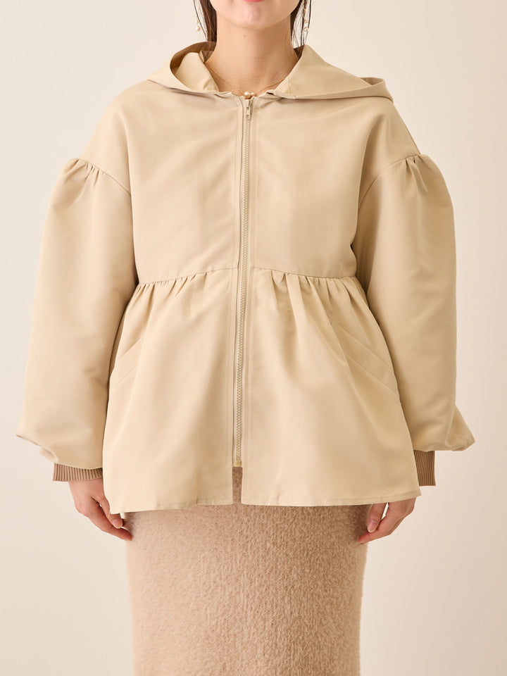 フード付きペプラムライトアウター Beige