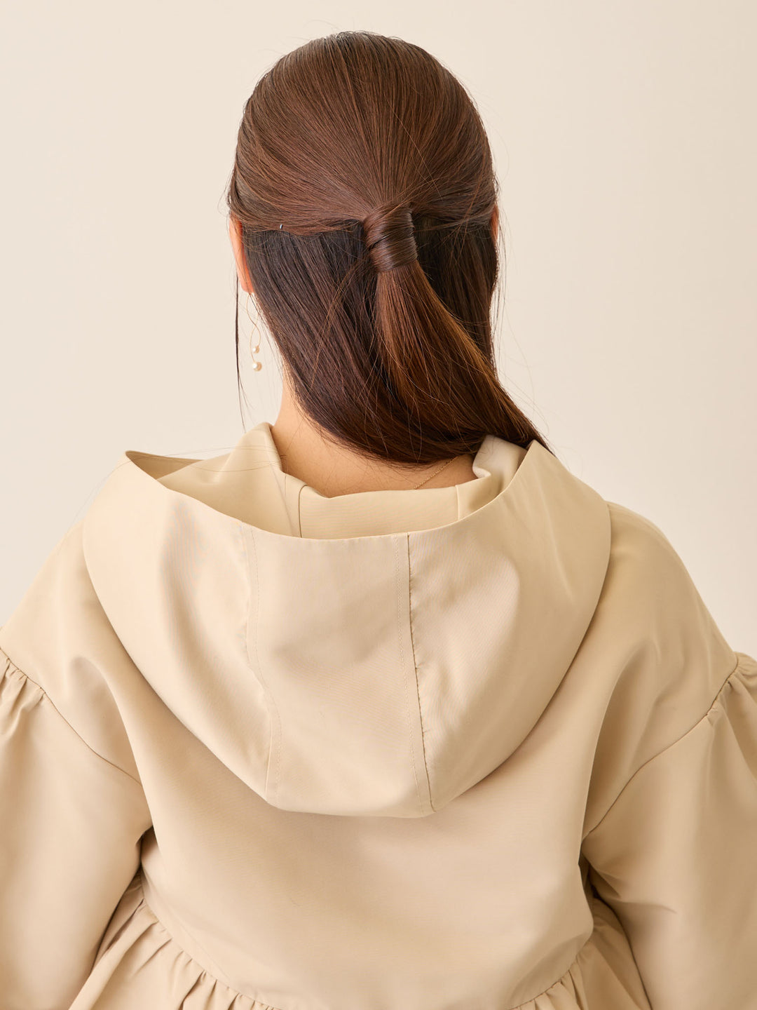 フード付きペプラムライトアウター Beige