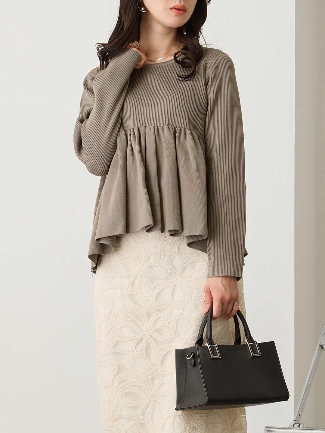 ペプラムニットトップス Gray