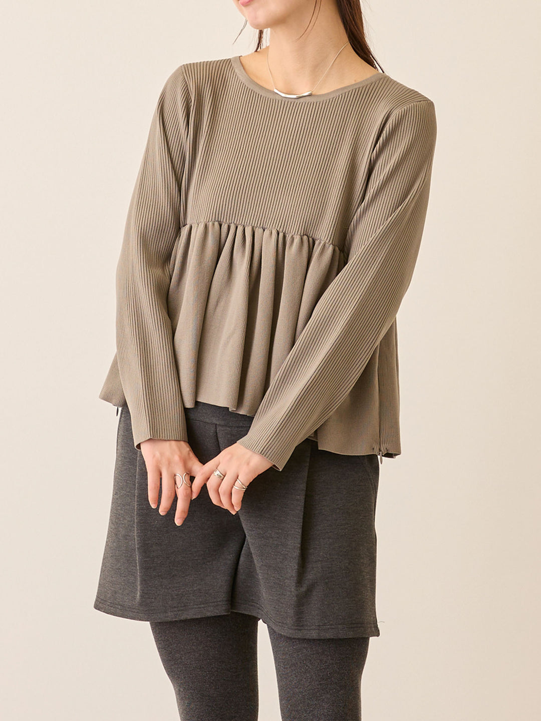 ペプラムニットトップス Gray