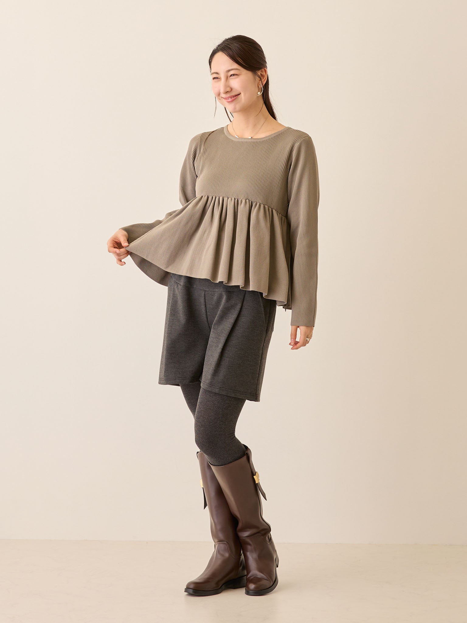 ペプラムニットトップス Gray – honono for mom&baby