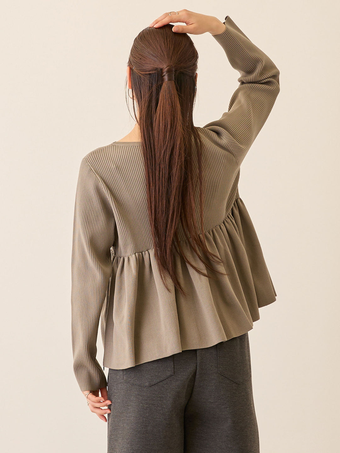 ペプラムニットトップス Gray