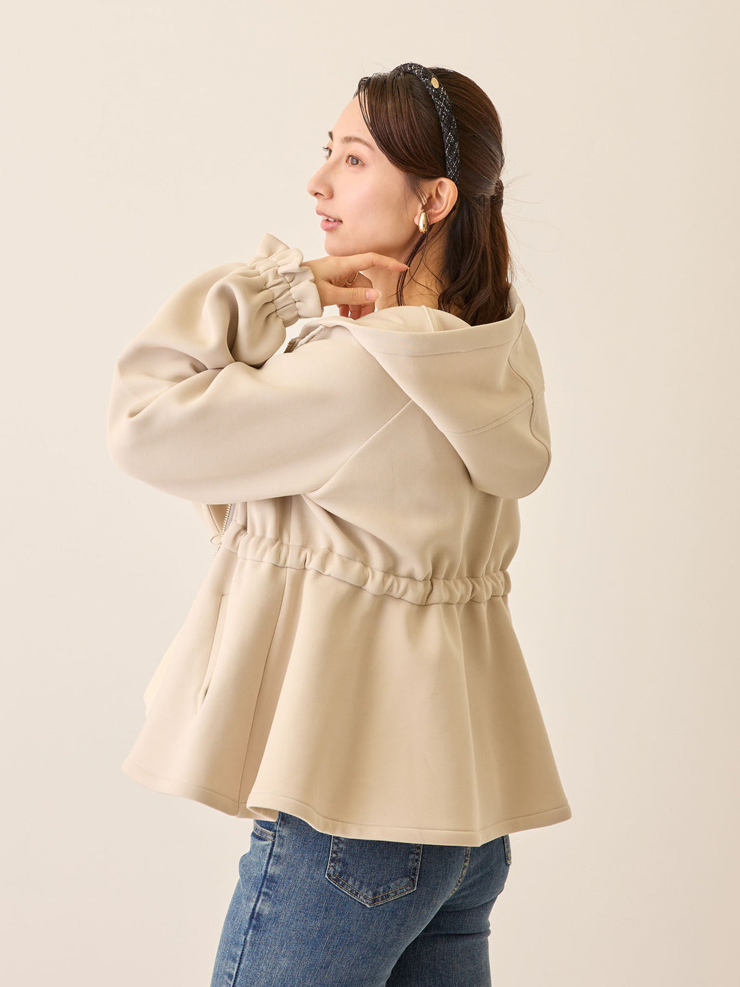 ダッカー付きダンボールライトアウター Beige