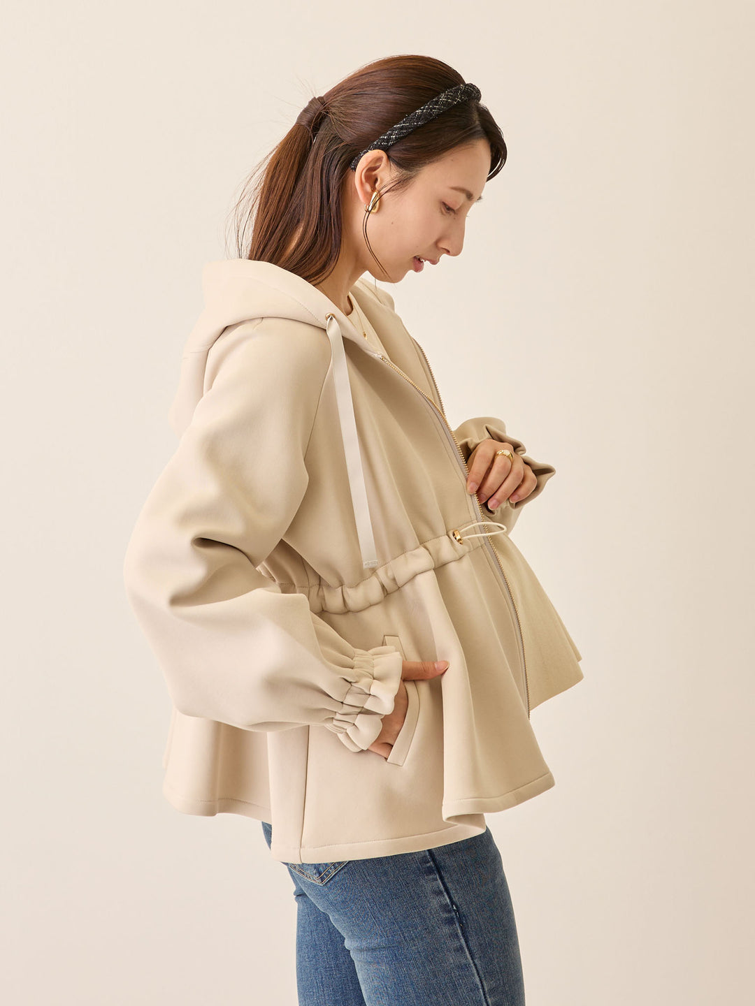 ダッカー付きダンボールライトアウター Beige