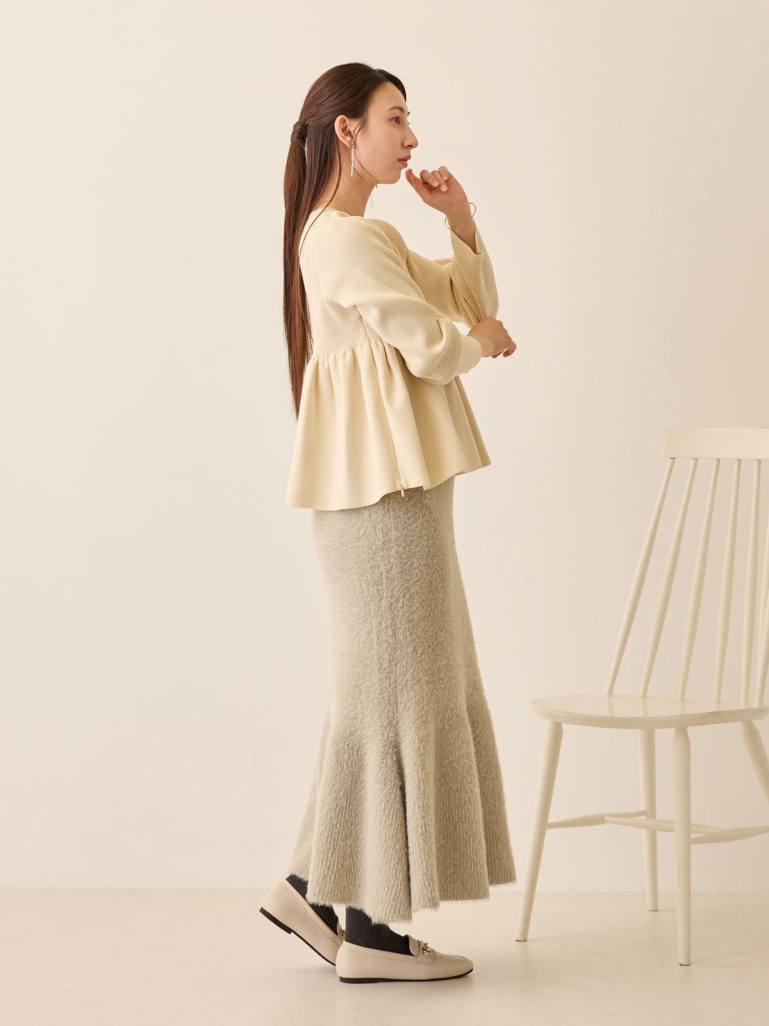 ペプラムニットトップス Ivory