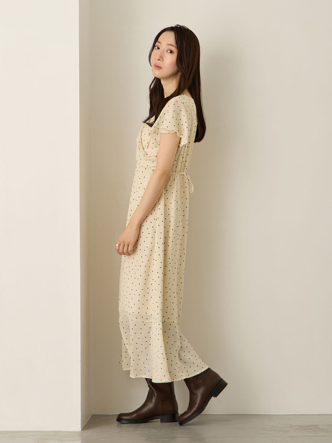 Cache-coeur 圆点连衣裙，象牙色