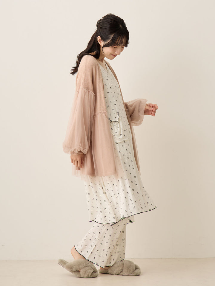 灰粉色薄纱开衫