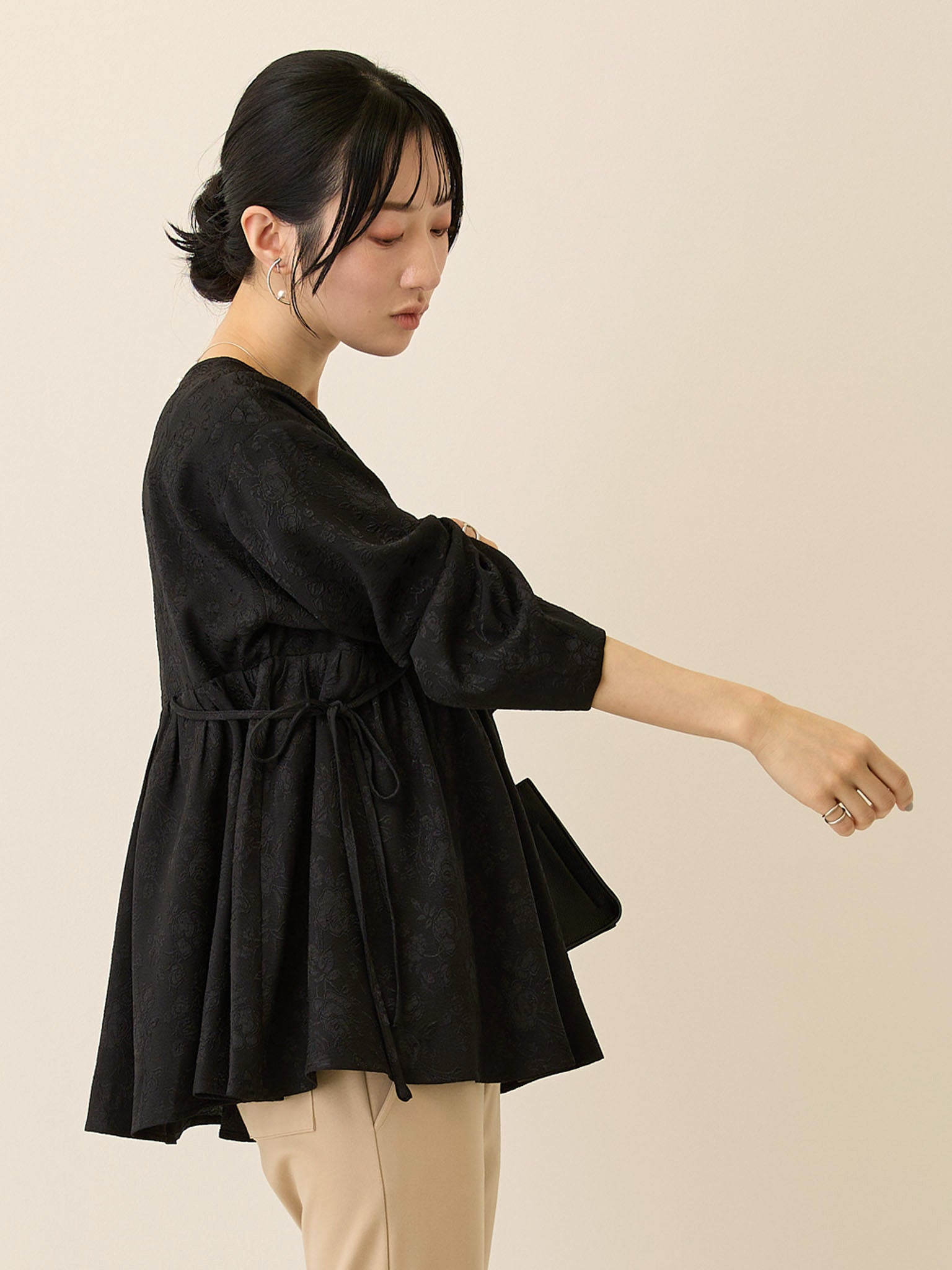 ジャガードペプラムトップス Black – honono for mom&baby