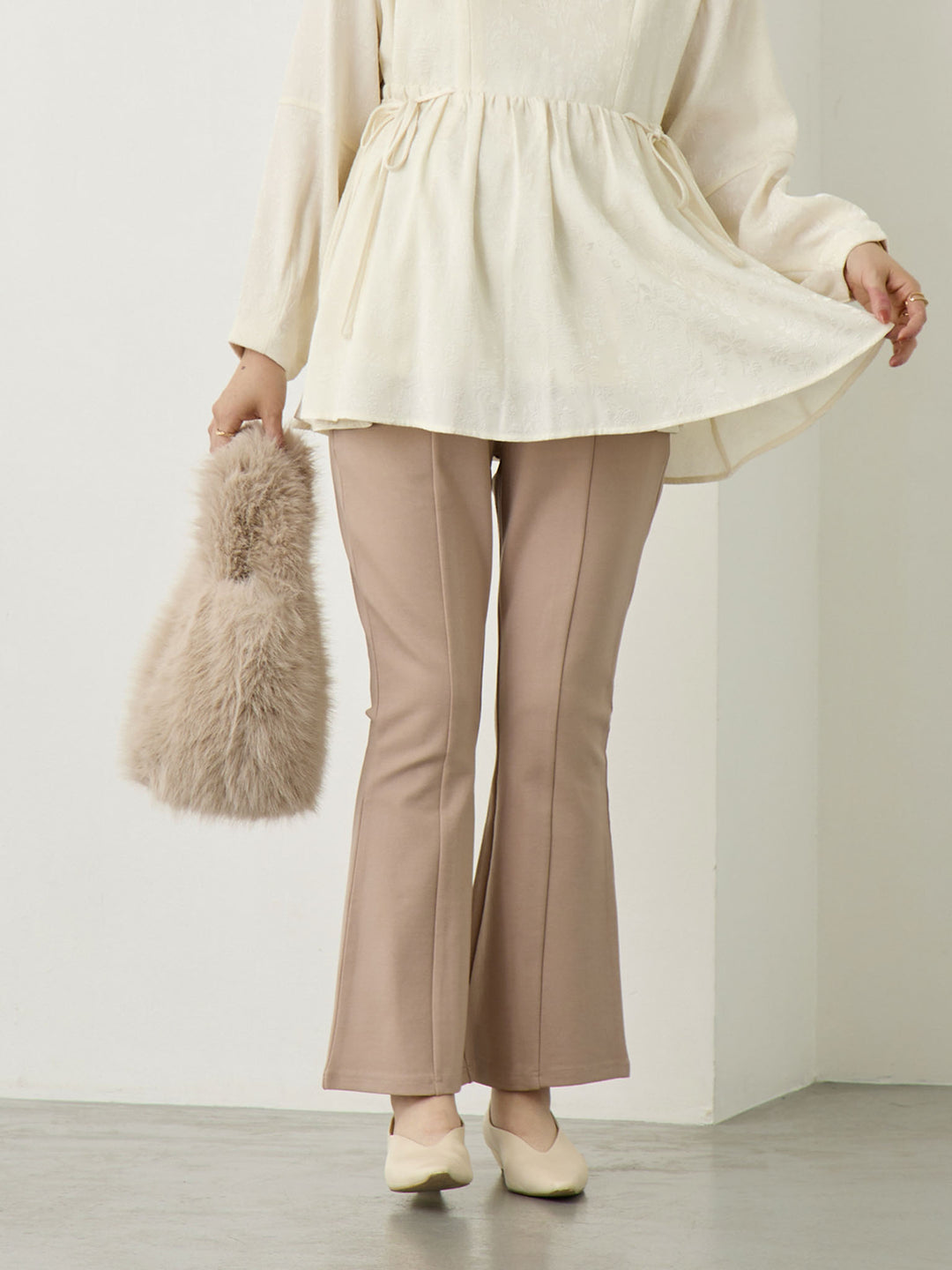 ポンチフレアパンツ Beige