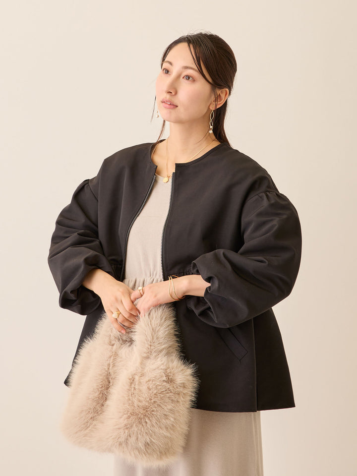 フード付きペプラムライトアウター Black