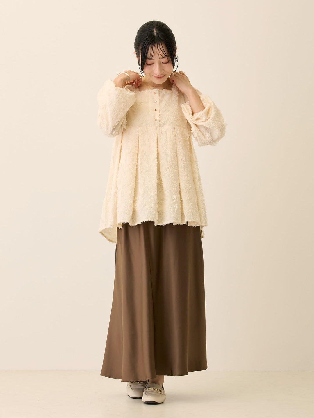 ほんのりマーメイドサテンスカート Brown