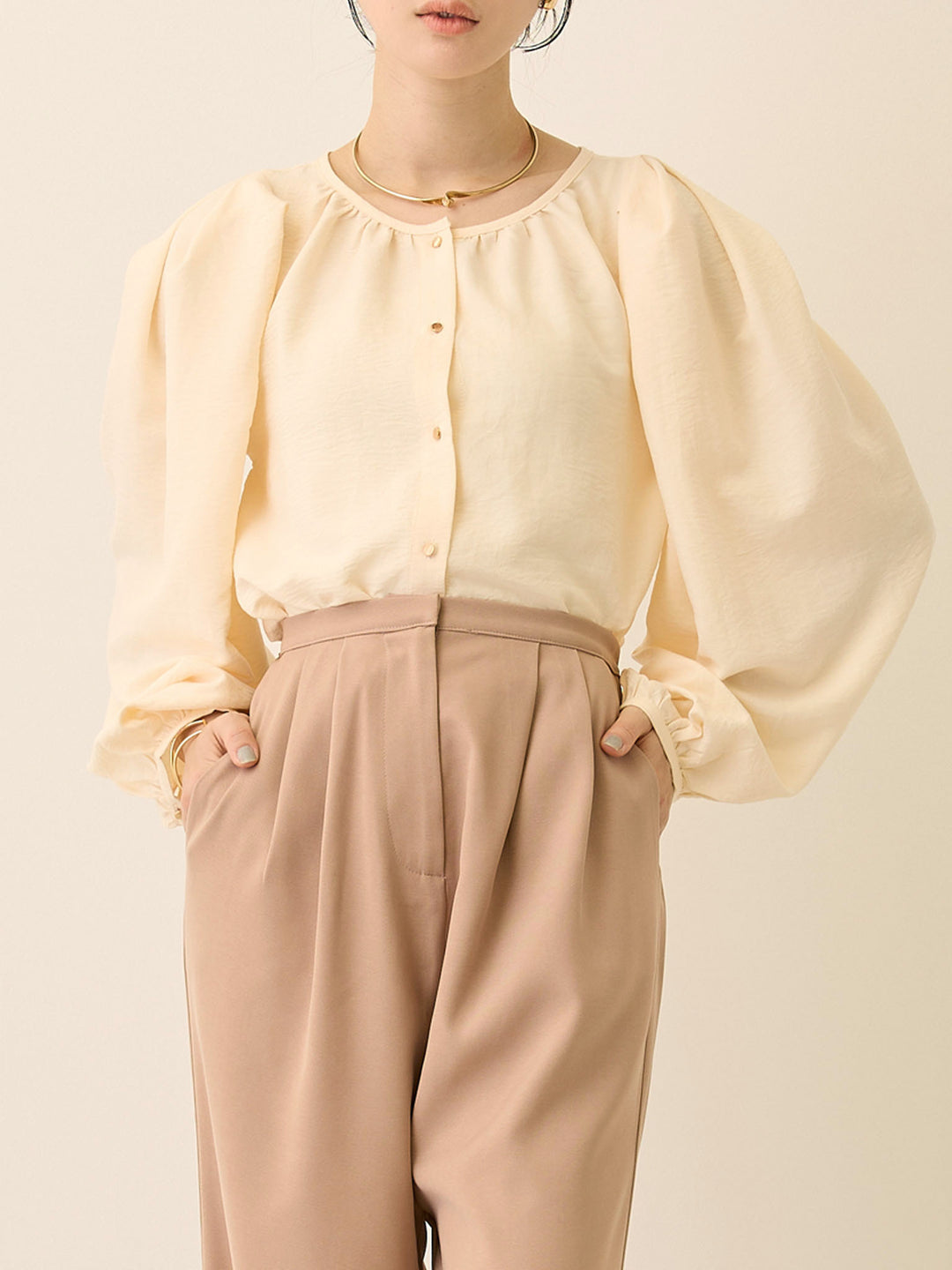 タックスリーブギャザーブラウス Ivory