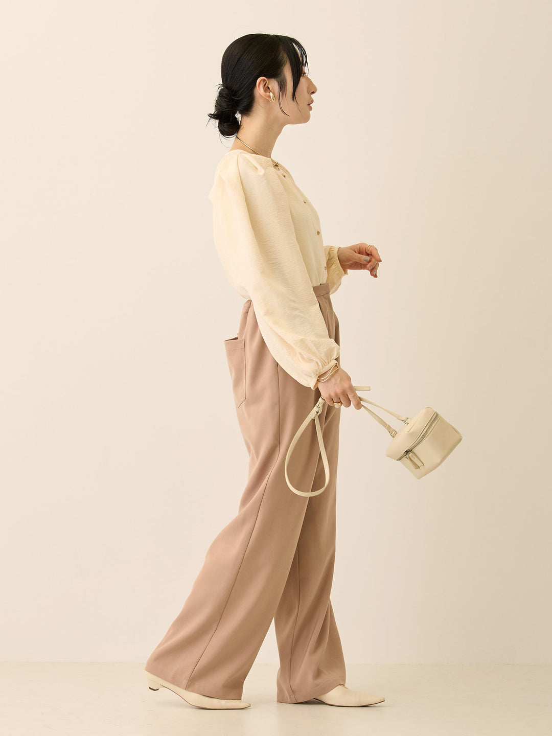 タックスリーブギャザーブラウス Ivory