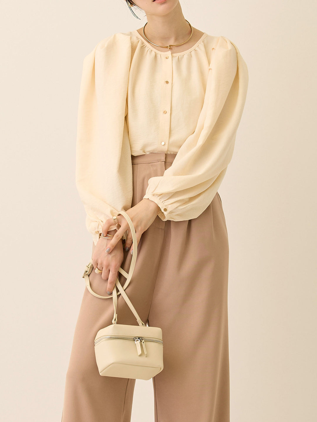 タックスリーブギャザーブラウス Ivory