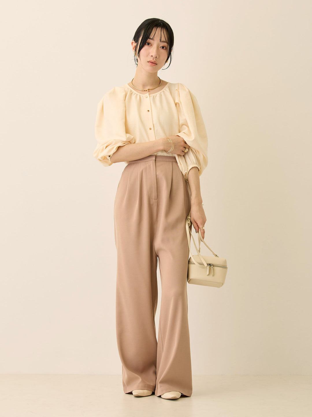 タックスリーブギャザーブラウス Ivory