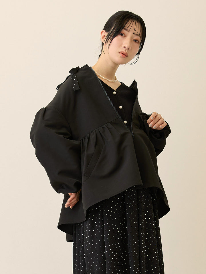 フード付きペプラムライトアウター Black