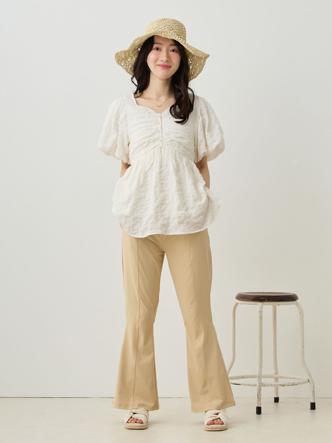 Cool Flare Pants Beige
