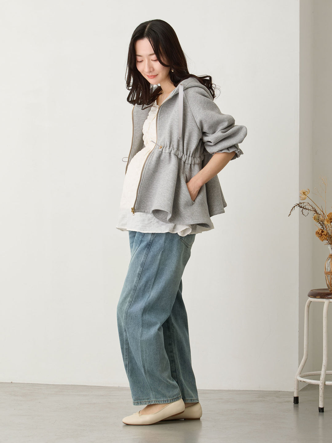 ダッカー付きダンボールライトアウター Gray