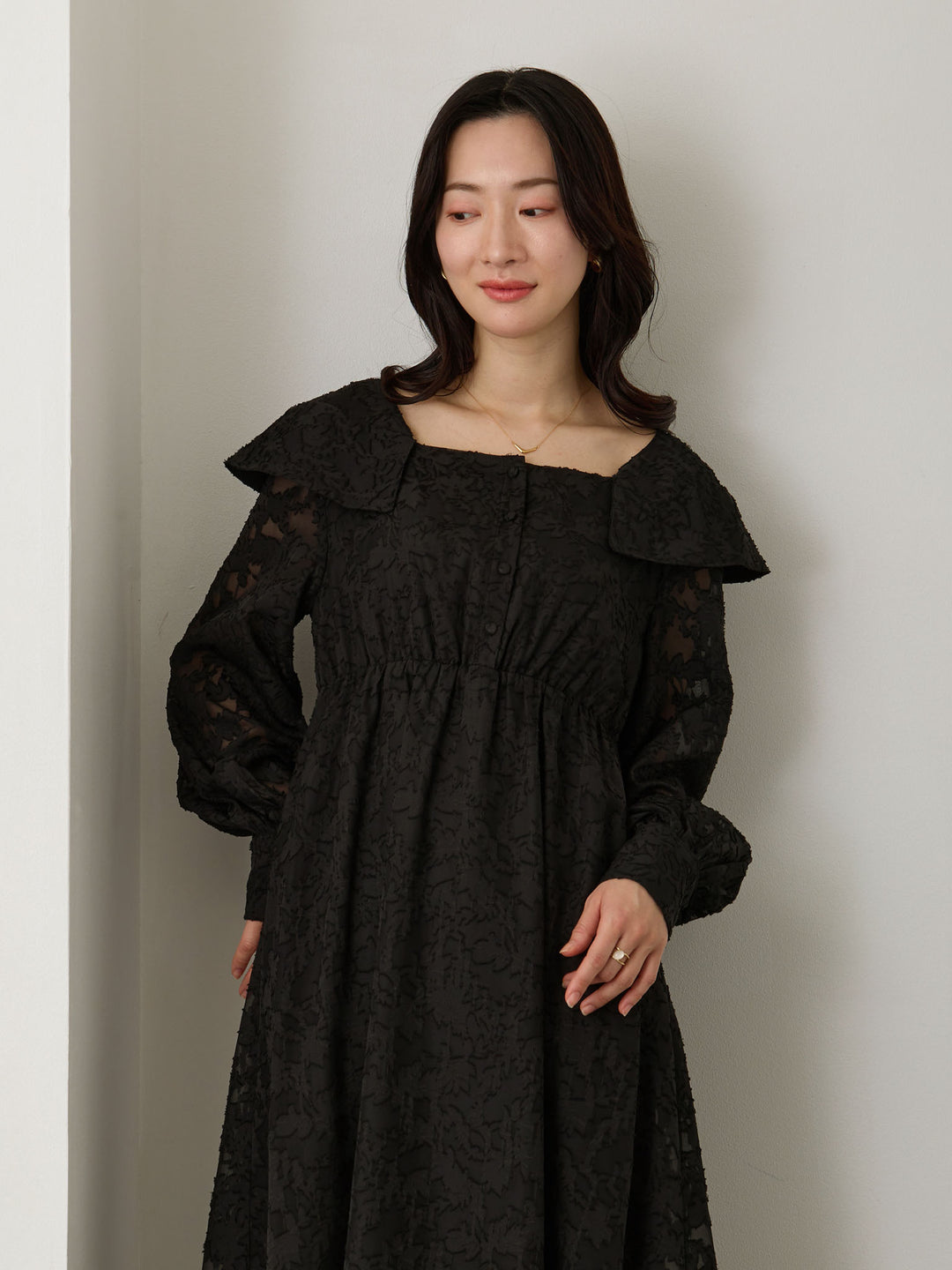 オフショル風衿つきワンピース Black