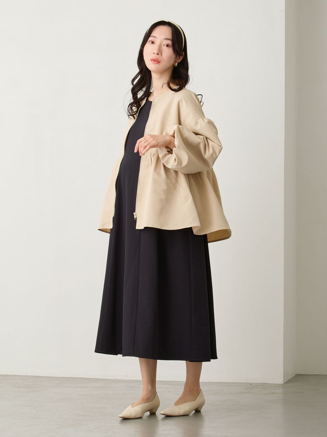 フード付きペプラムライトアウター Beige