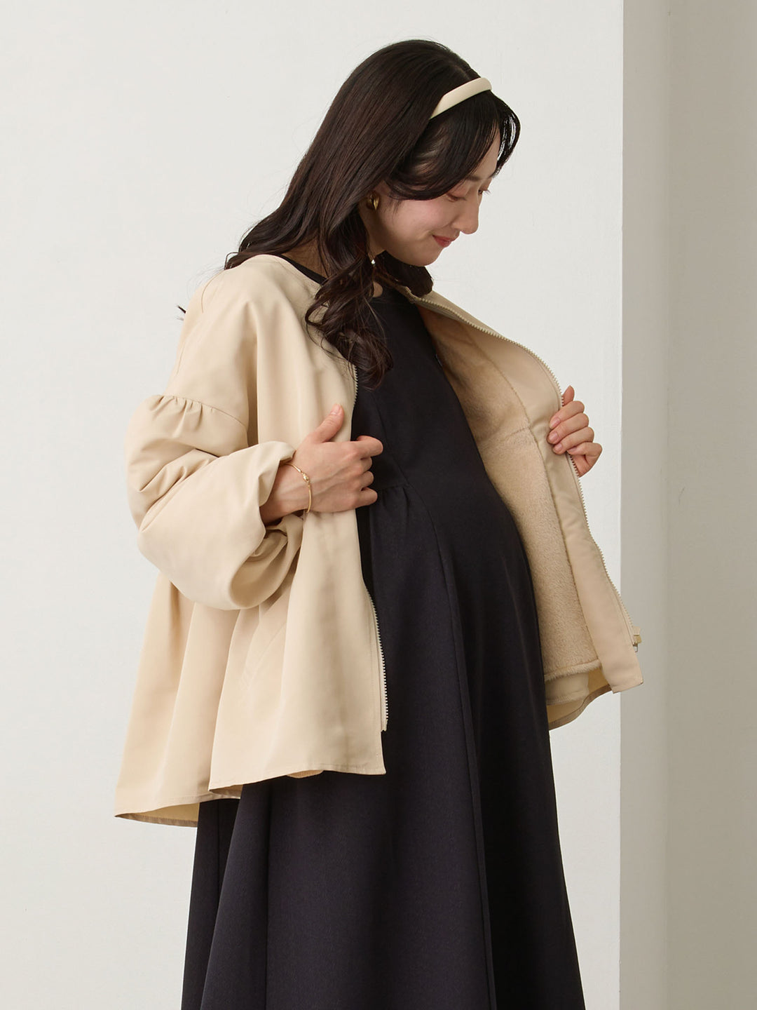 フード付きペプラムライトアウター Beige