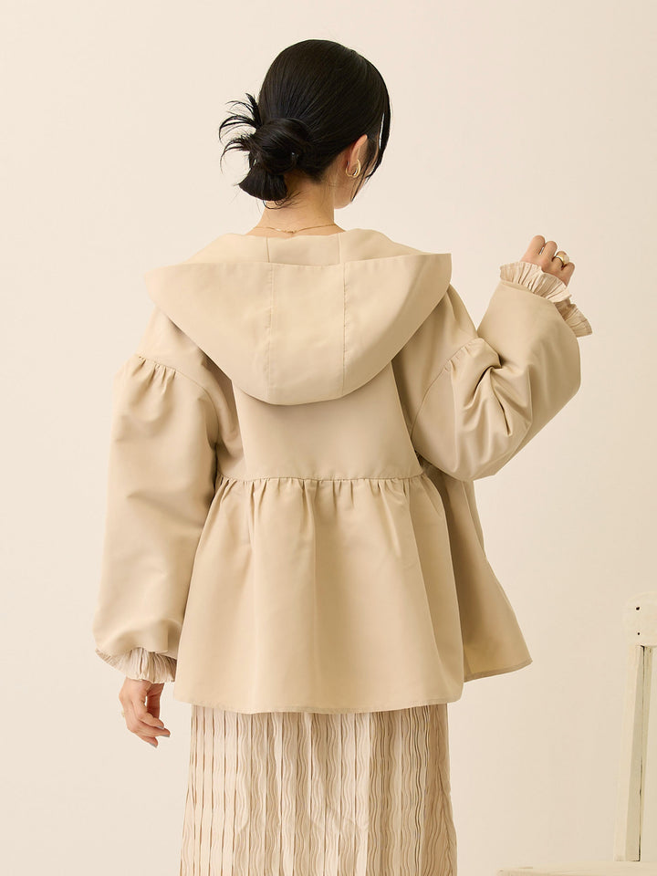 フード付きペプラムライトアウター Beige