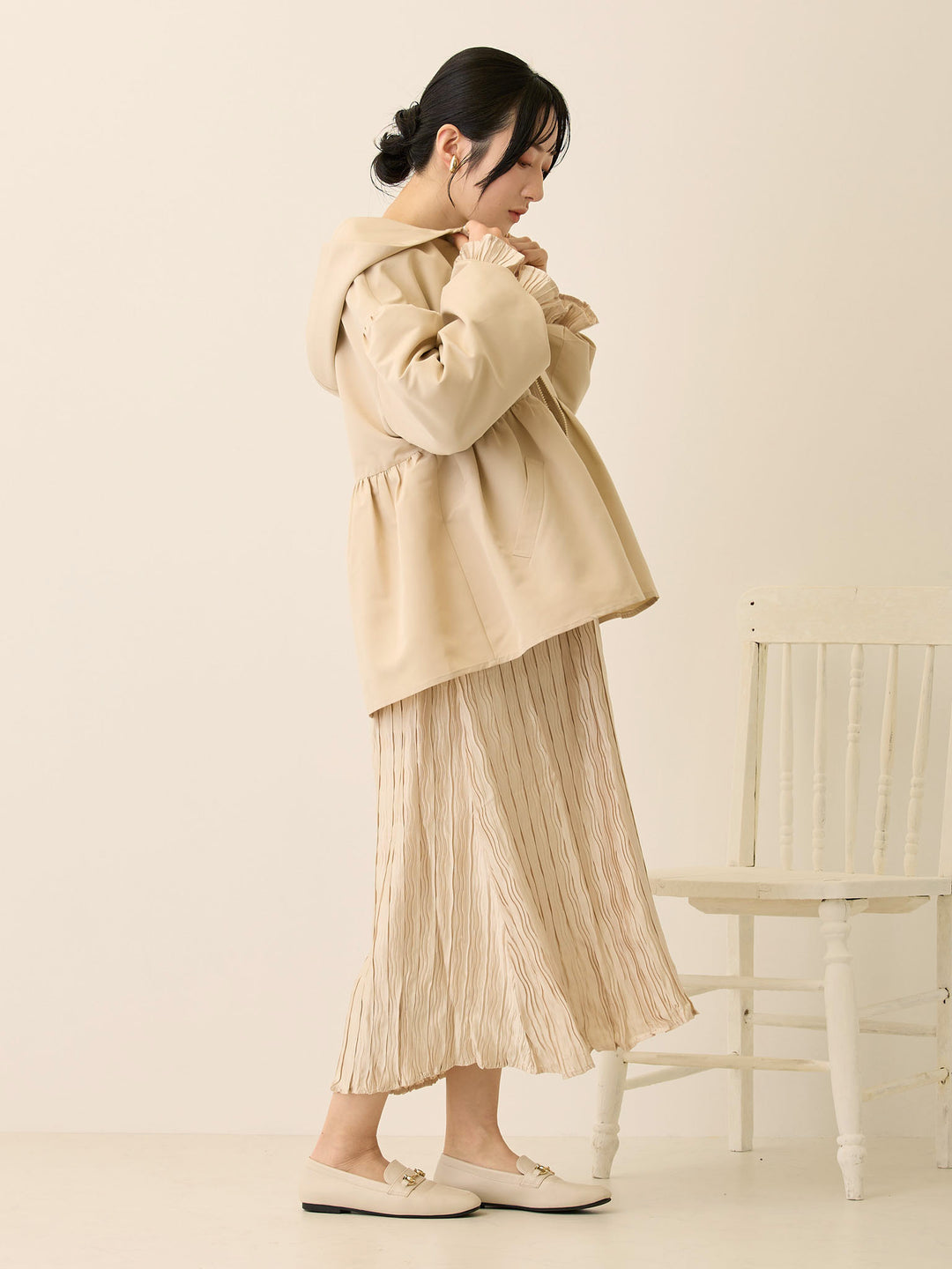 フード付きペプラムライトアウター Beige