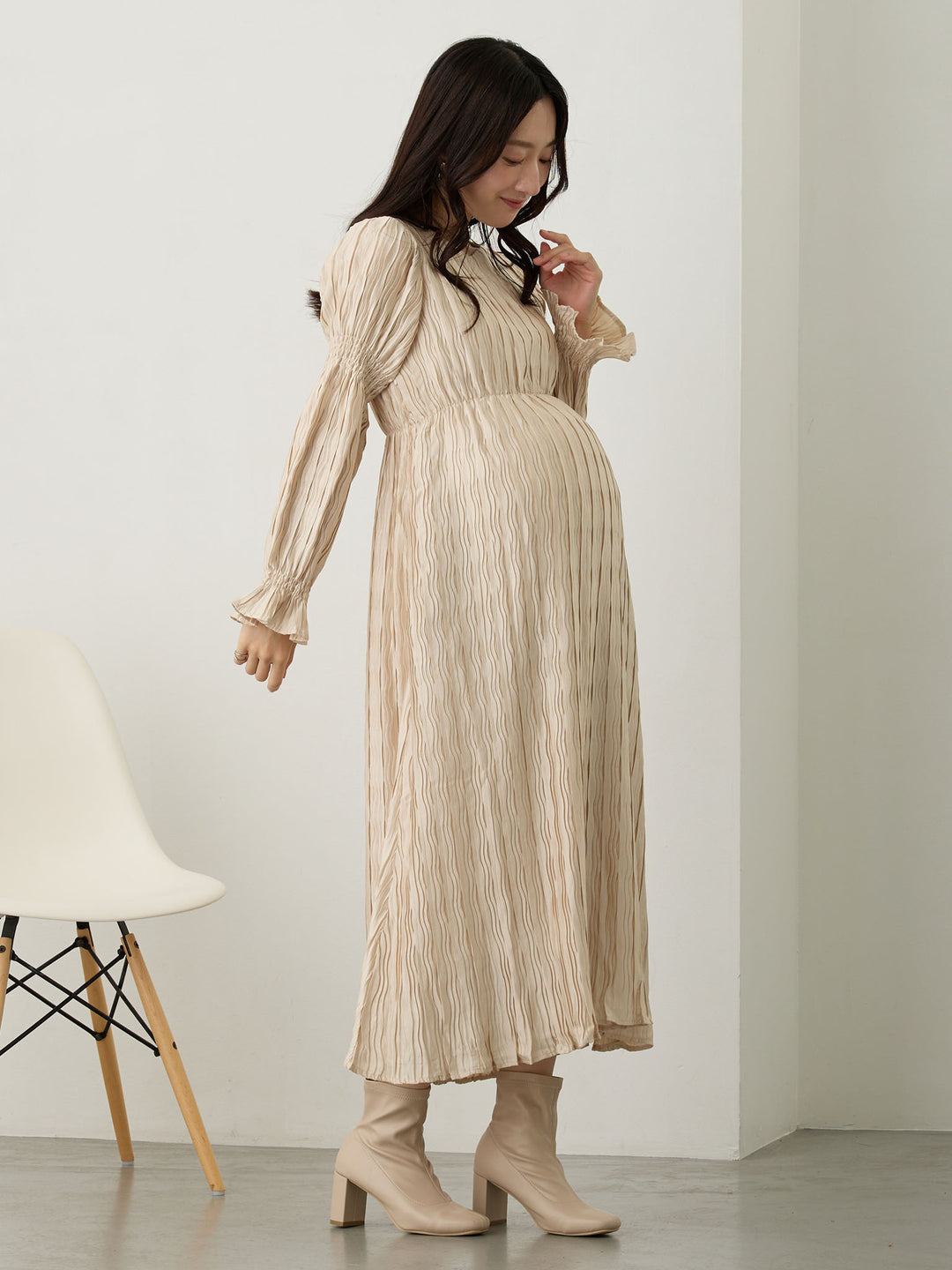 Heart Neck Pleated Dress Beige
