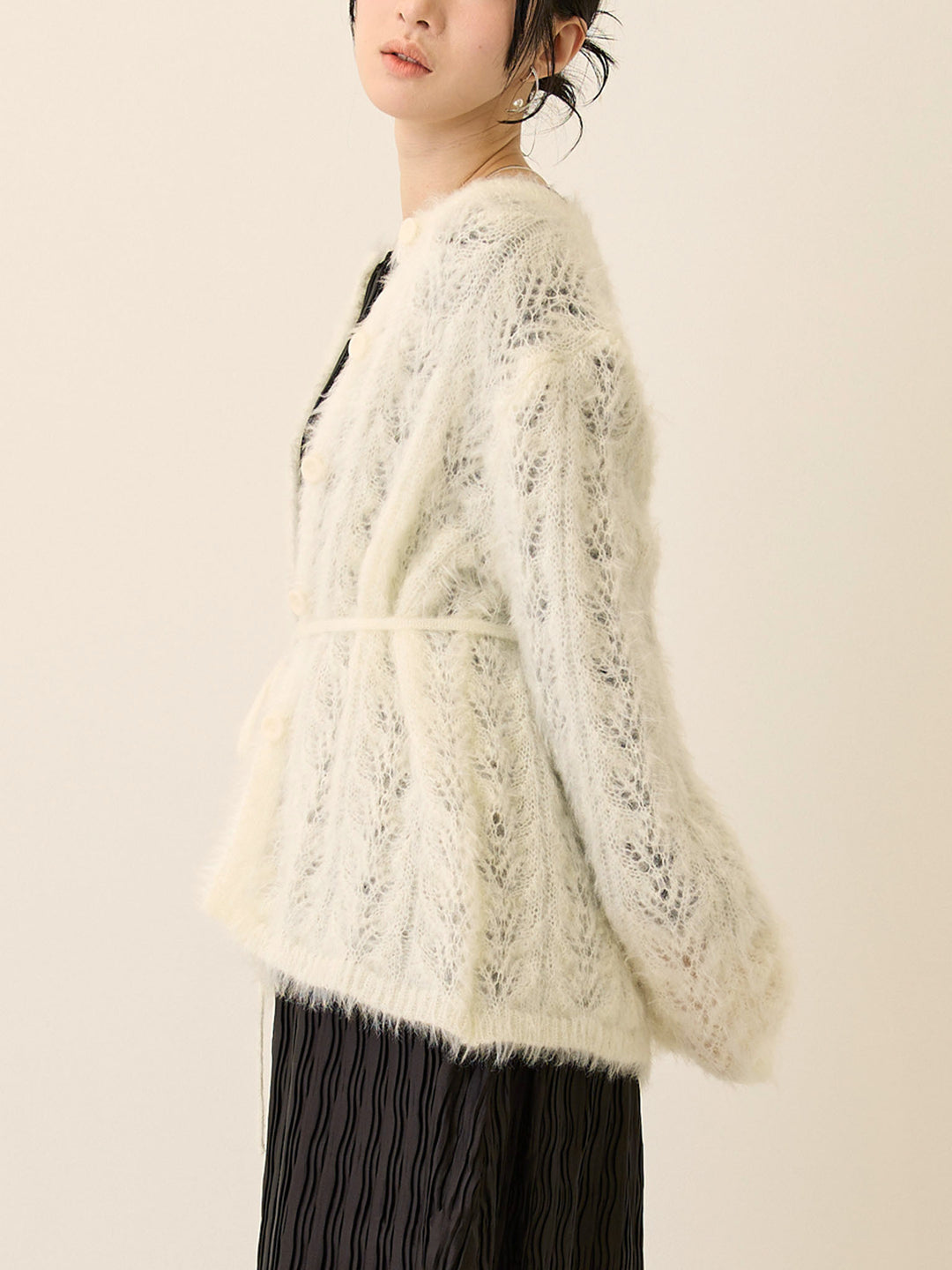 リボン付きニットカーデ White