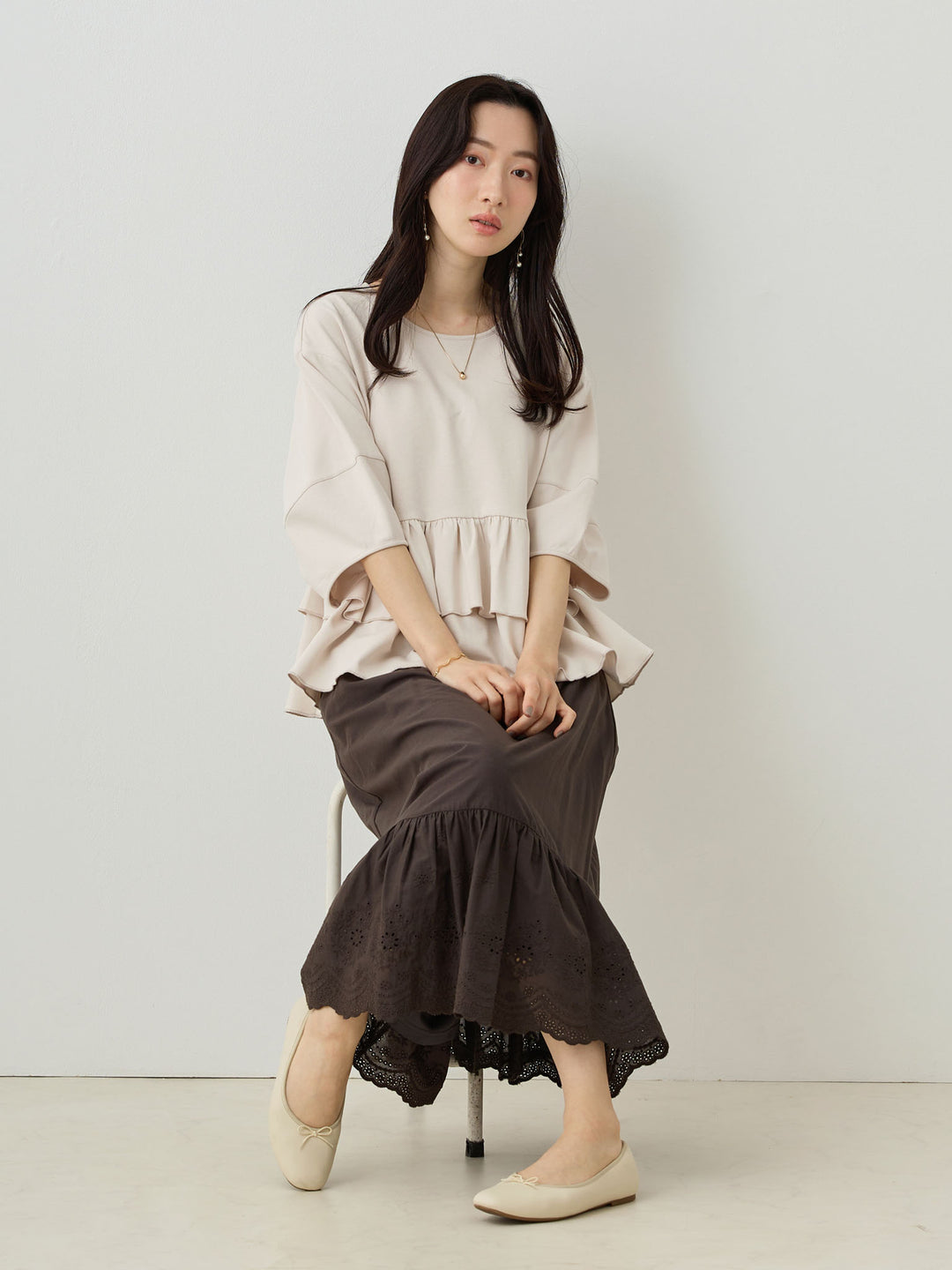 Peplum Ruffle Nursing T-shirt - Beige