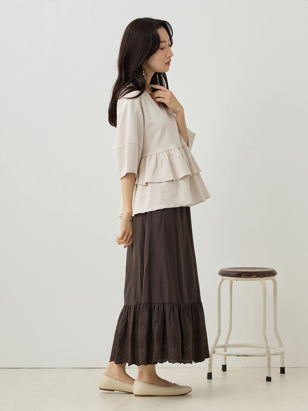 Peplum Ruffle Nursing T-shirt - Beige