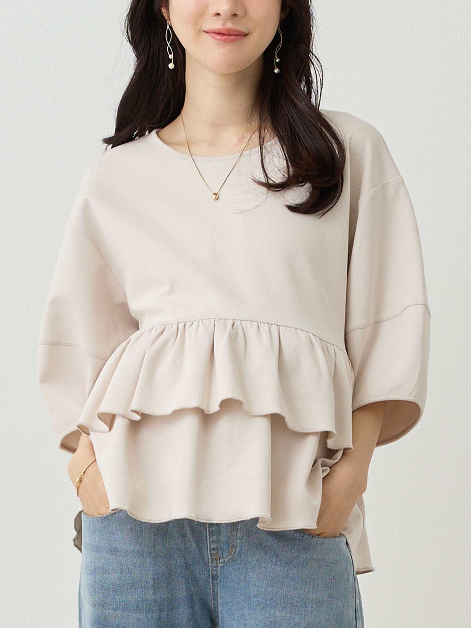 ペプラムフリル授乳Tシャツ Beige