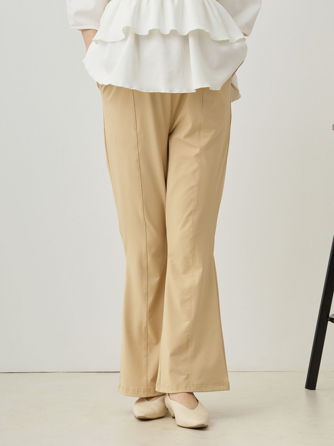 Cool Flare Pants Beige