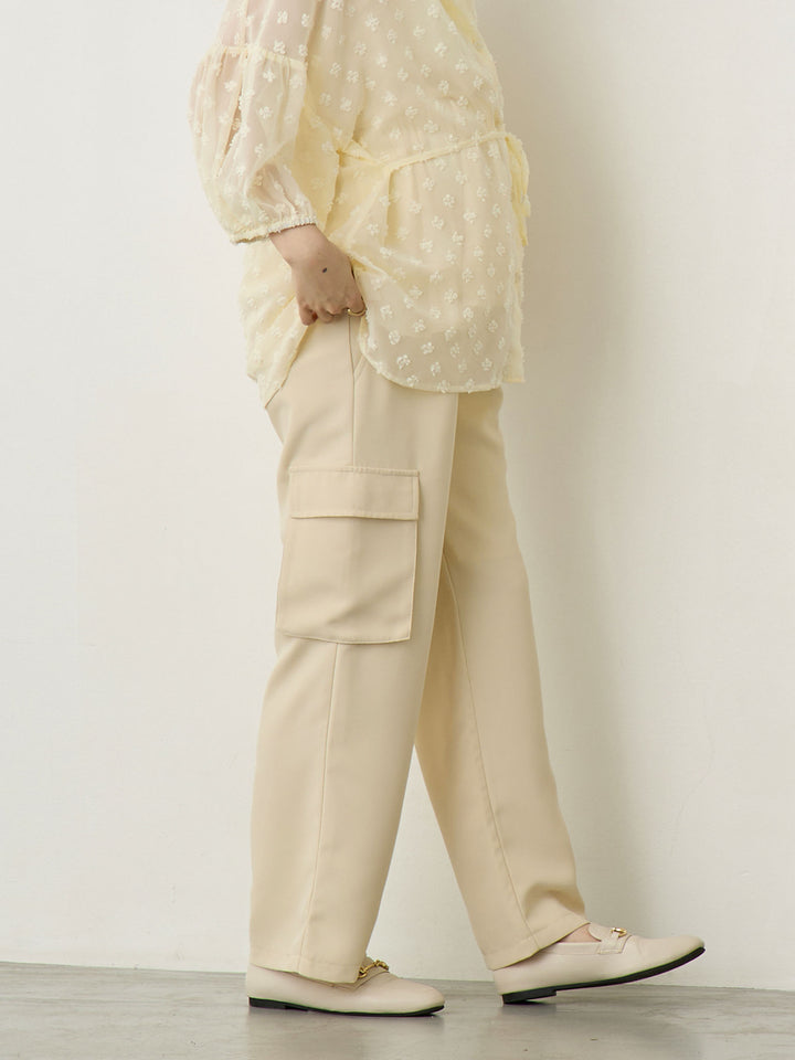 カジュアルパンツ Ivory