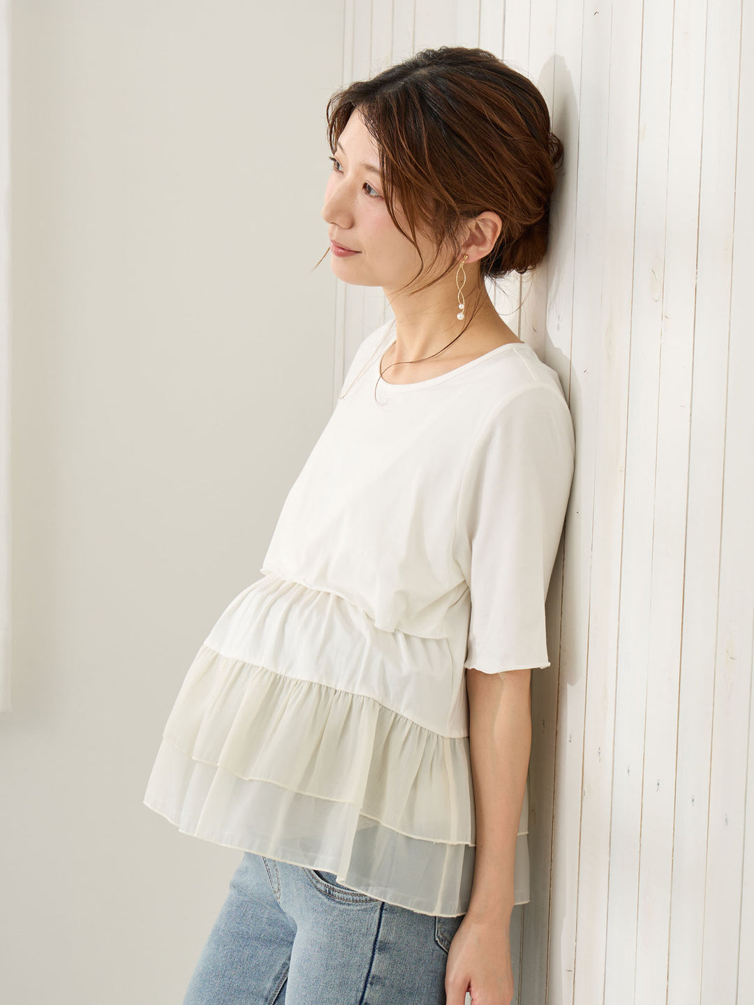 レイヤード風フリルトップス White