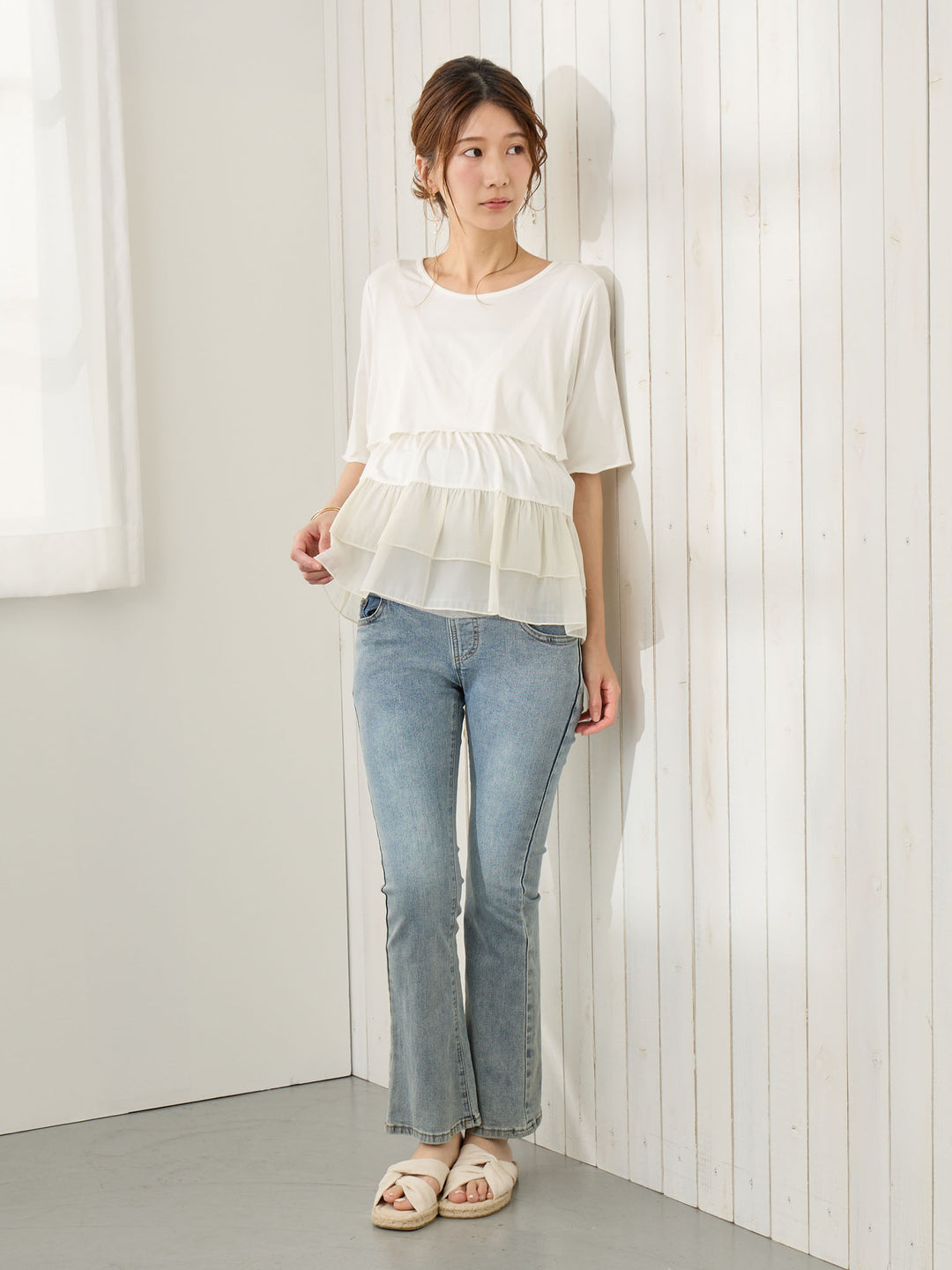 レイヤード風フリルトップス White