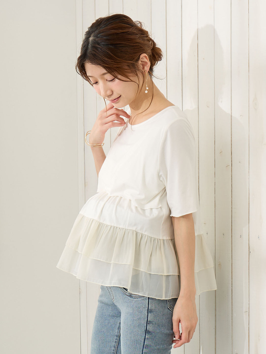 レイヤード風フリルトップス White
