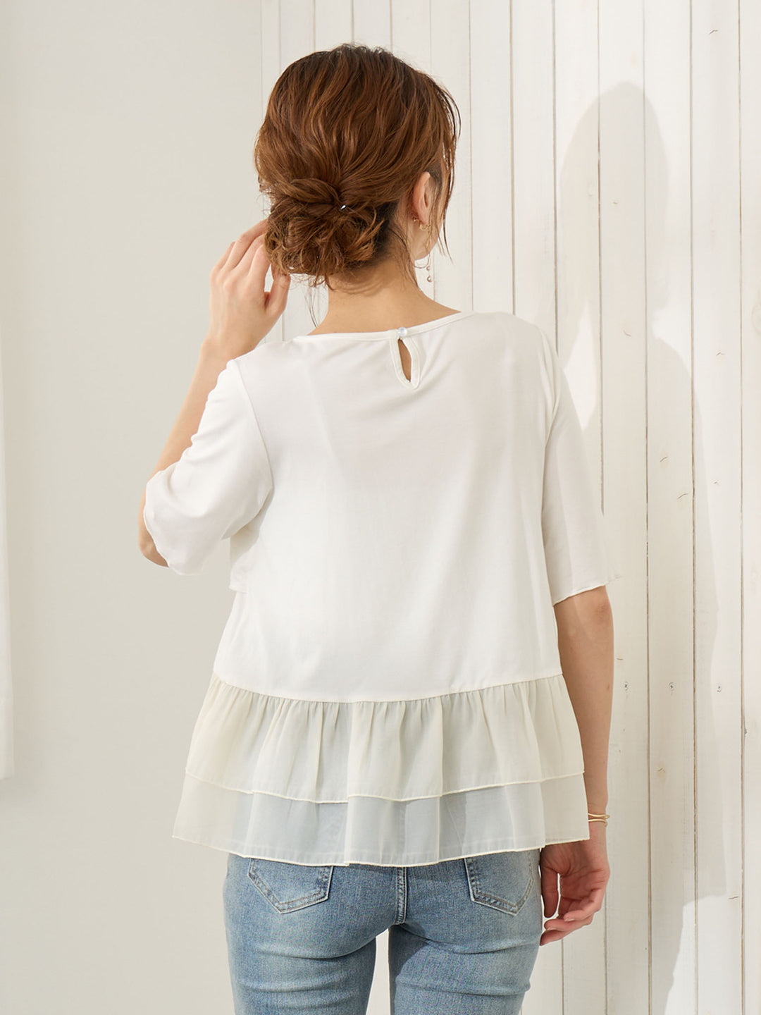 レイヤード風フリルトップス White