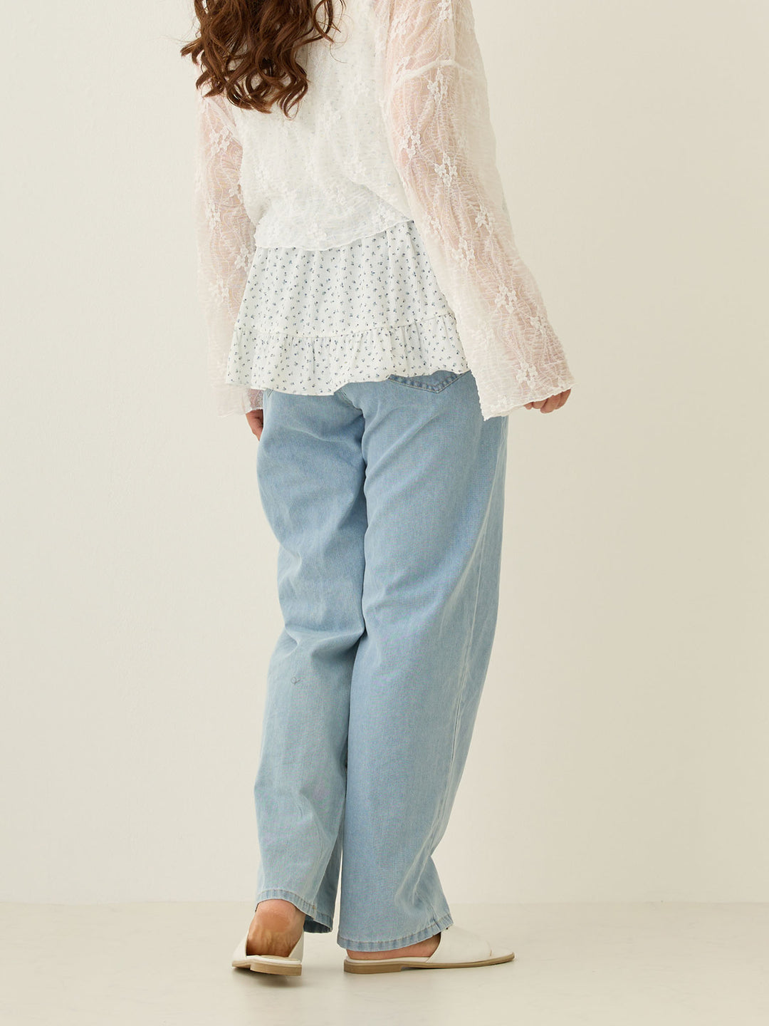 Light blue thin denim long pants